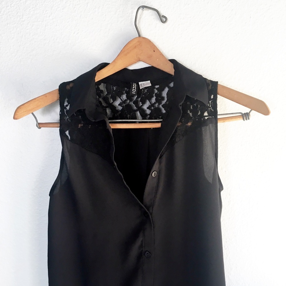 Black button up tank Divided lace detail